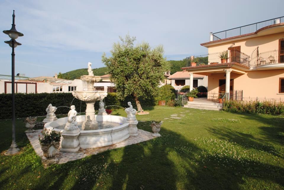 Il Salice Hotel Civitella Del Tronto Exterior photo