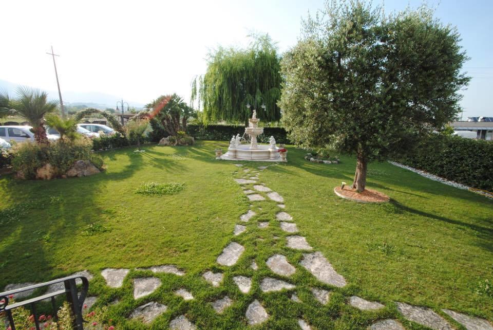 Il Salice Hotel Civitella Del Tronto Exterior photo