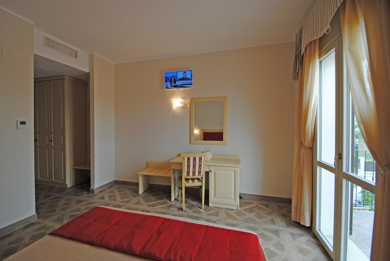 Il Salice Hotel Civitella Del Tronto Exterior photo