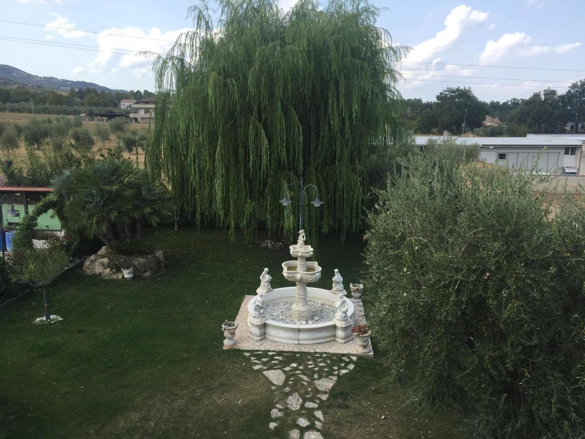 Il Salice Hotel Civitella Del Tronto Exterior photo